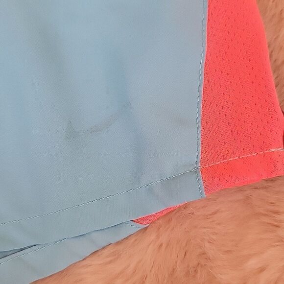 NIKE DRI-FIT 2-IN-1 LIGHT BLUE AND CORAL RUNNING SHIRTS, SIZE 4 - Picture 3 of 5